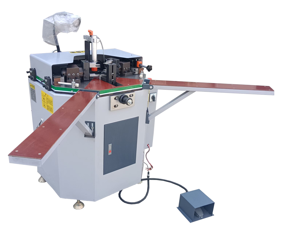 铝门窗同步组角机